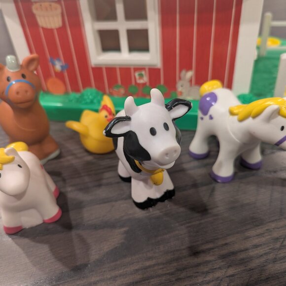 Fisher Price Little Farm & Animals - Picture 10 of 16